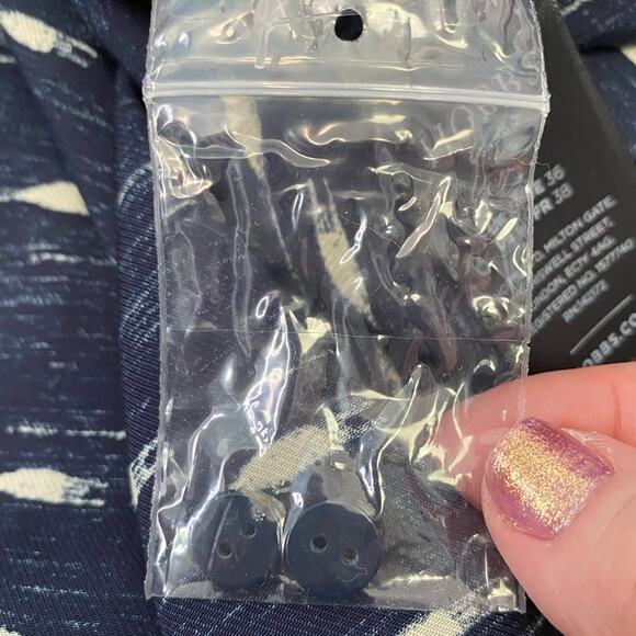 Hobbs London Popover Tie Neck Long Sleeve Blouse Navy 6 NWOT - Picture 10 of 12